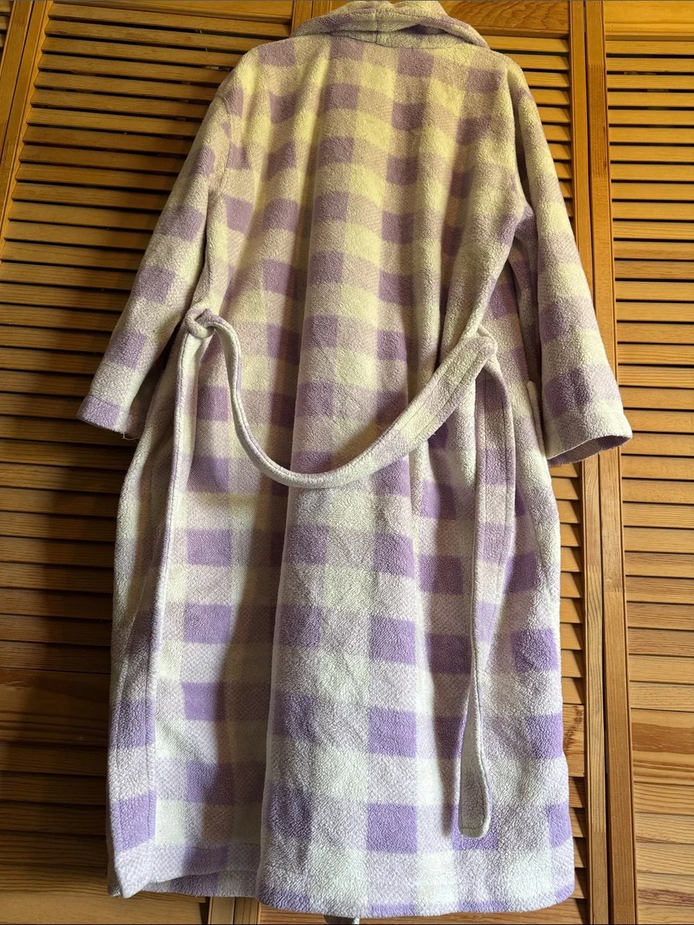 PINK Victoria's Secret Lavender and Cream Check Plush Bathrobe